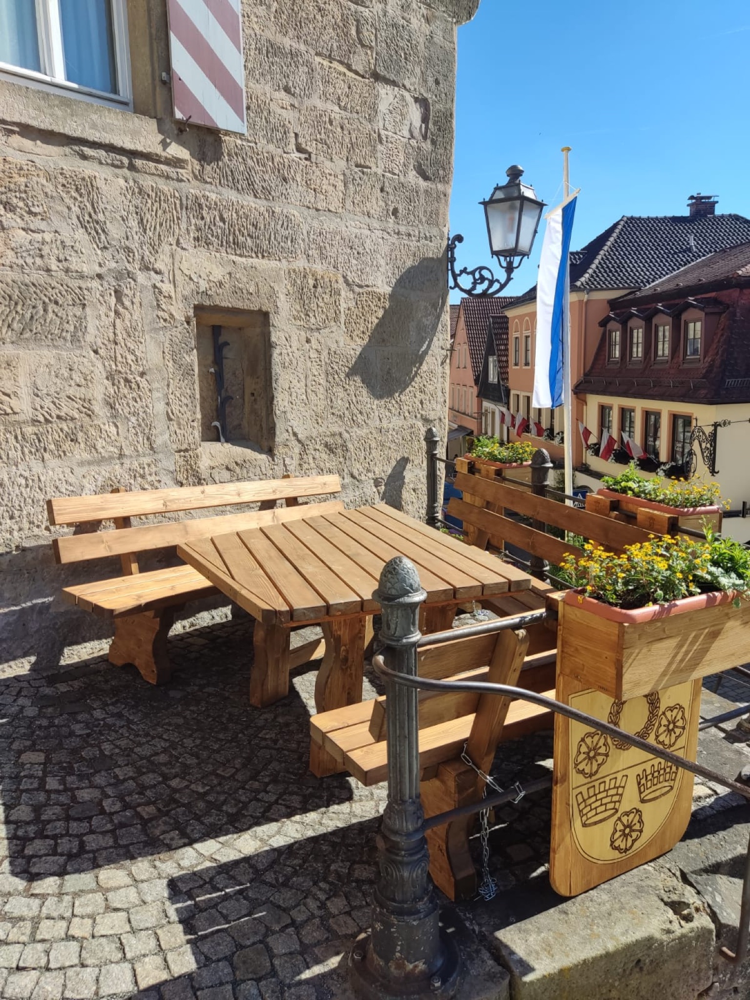 06_20833a13-929a-42b8-a200-d45d780b9925